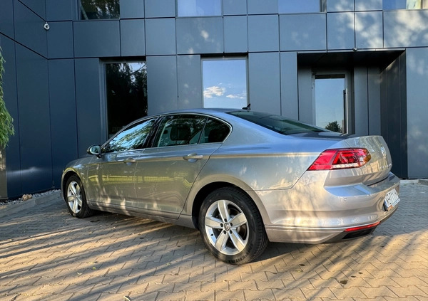 Volkswagen Passat cena 74700 przebieg: 117300, rok produkcji 2020 z Wodzisław Śląski małe 704